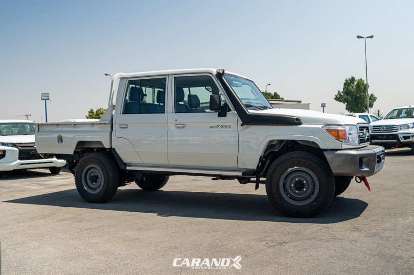 Toyota Land Cruiser HZJ79 4.2 - Worldwide Export - Best Prices • CarandX